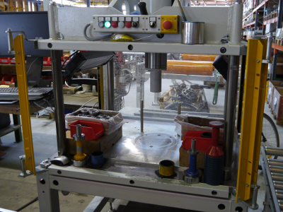 Pressenarbeisplatz Doppelmayr